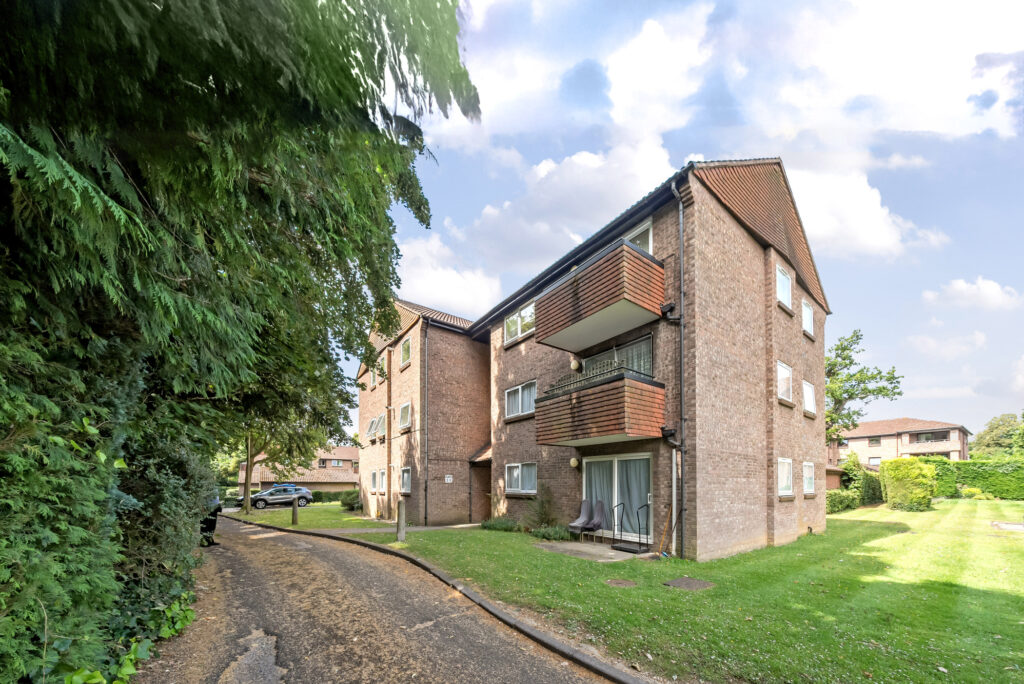 Roseberry Court, Nascot Wood  WD17 4PQ
