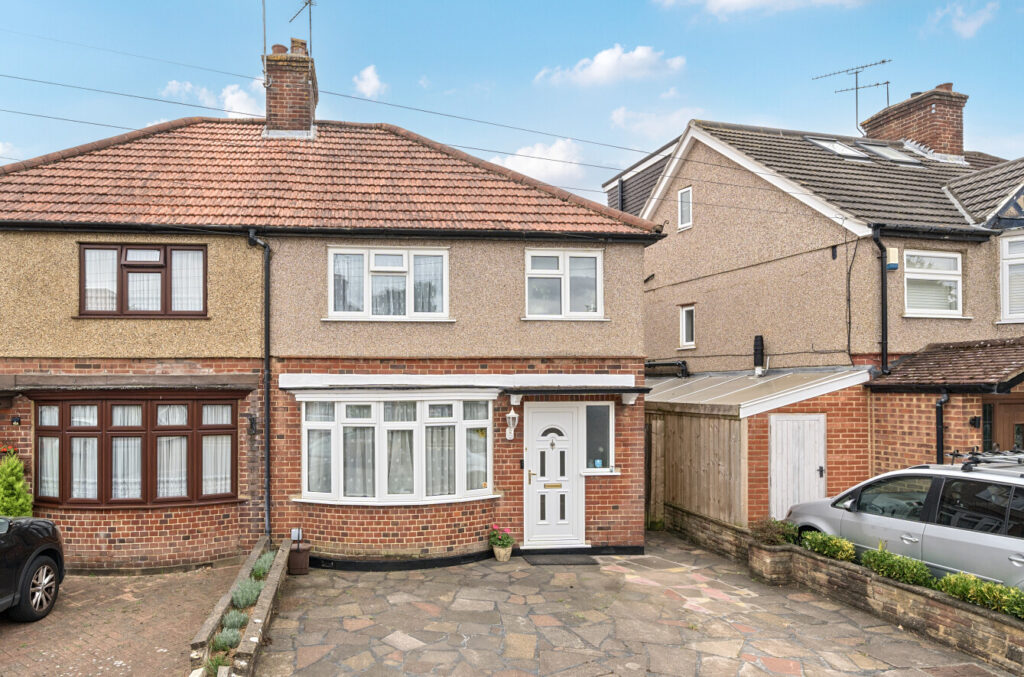 Maytree Crescent, Watford WD24 5NJ