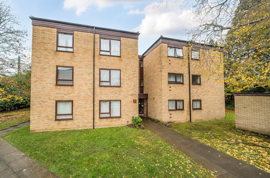 Grandfield Avenue, Nascot Wood, Watford WD17 4XD