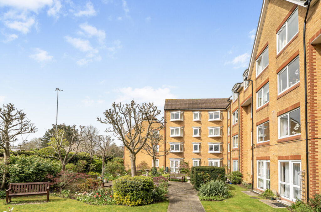 Homemanor House, Cassio Road, Watford WD18 0QS