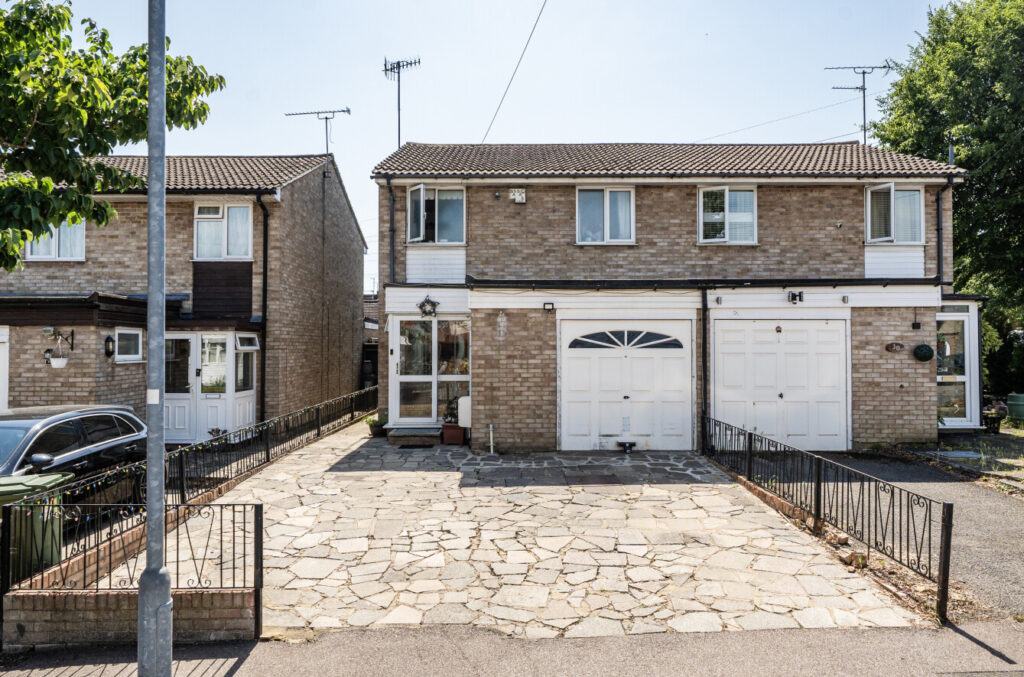 Douglas Avenue, Watford WD24 7LT
