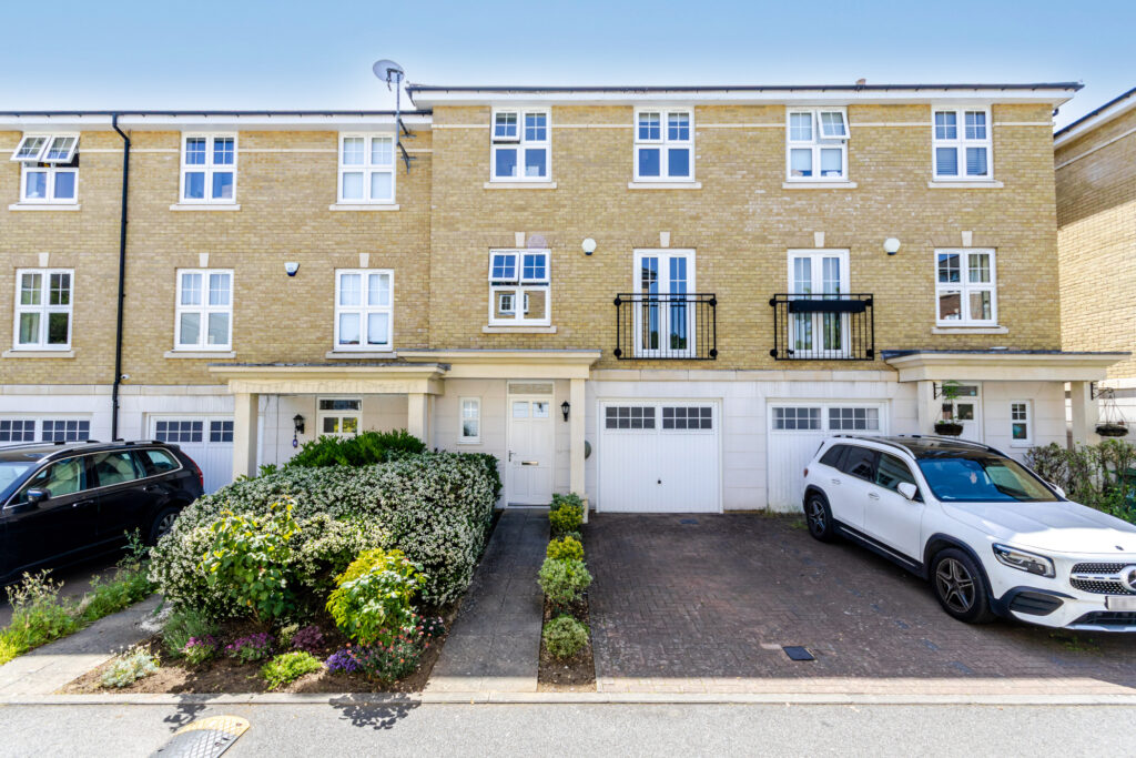 Colnhurst Road, Nascot Wood, Watford WD17 4BZ